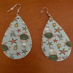 Leather teardrop earrings